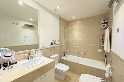 Apartment à vendre Estepona, Malaga, Espagne, 2 chambres, 90 m2 No. 109578 - photo 2