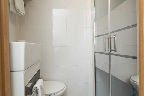 Hotel for sale in Leon, Spain 13 bedrooms, 323 sq.m. No. 195861 - photo 11