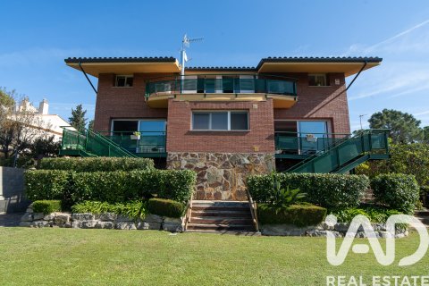 Casa in vendita a Sant Vicenc De Montalt, Barcelona, Spagna 7 camere da letto, 531 mq. N° 195860 - foto 4