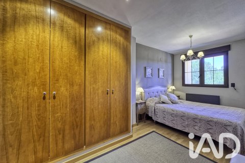 Продажа пентхауса в Теруэль, Испания 2 спальни, 99м2 №195080 - фото 29