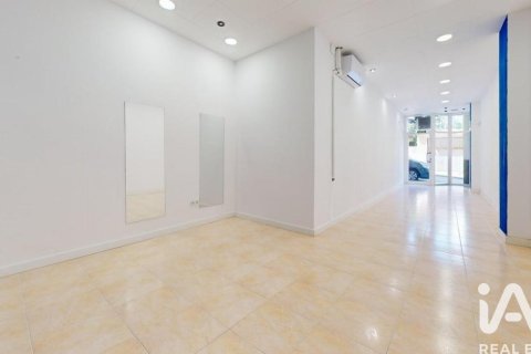 Propiedad comercial en venta en Canet de Mar, Barcelona, España 60 m2 No. 195078 - foto 6