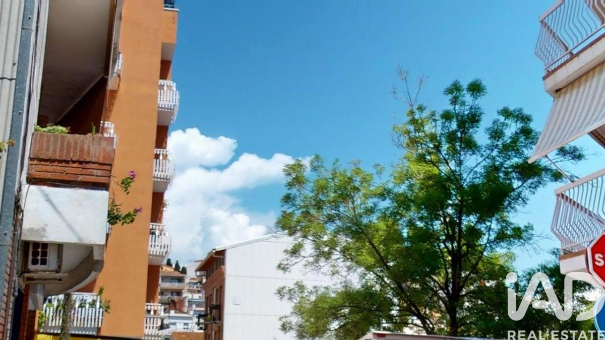 Propiedad comercial en Canet de Mar, Barcelona, España 60 m2 No. 195078