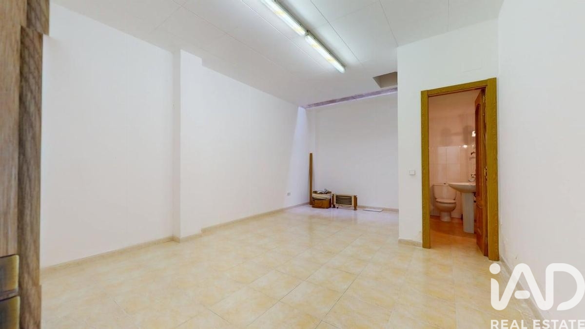 Propiedad comercial en Canet de Mar, Barcelona, España 60 m2 No. 195078