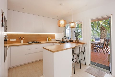 Duplex for sale in Santa Ponsa, Mallorca, Spain 4 bedrooms, 140 sq.m. No. 181028 - photo 8