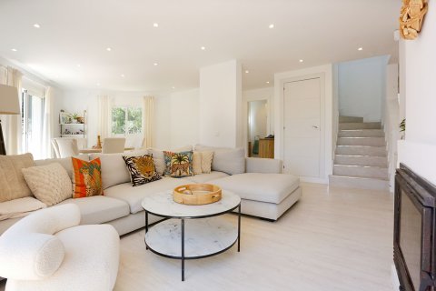 Duplex for sale in Santa Ponsa, Mallorca, Spain 4 bedrooms, 140 sq.m. No. 181028 - photo 5