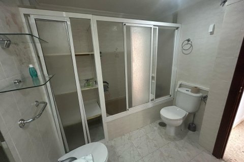 Apartment for sale in Benidorm, Alicante, Spain 2 bedrooms, 100 sq.m. No. 165572 - photo 16