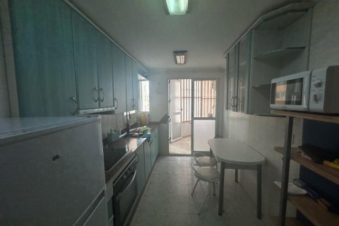 Apartment for sale in Benidorm, Alicante, Spain 2 bedrooms, 100 sq.m. No. 165572 - photo 19