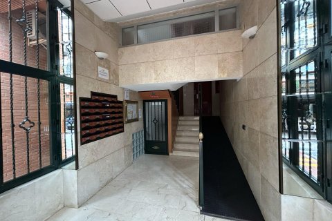 Apartment for sale in Benidorm, Alicante, Spain 2 bedrooms, 100 sq.m. No. 165572 - photo 22