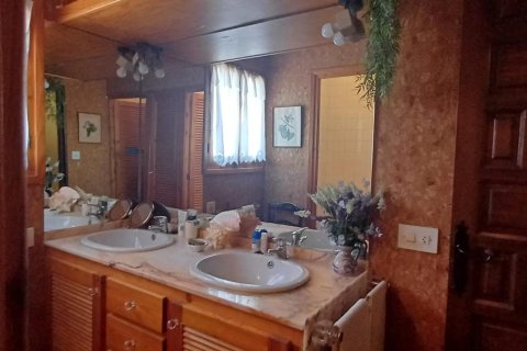 Apartment for sale in San Juan, Alicante, Spain 6 bedrooms, 300 sq.m. No. 165576 - photo 23