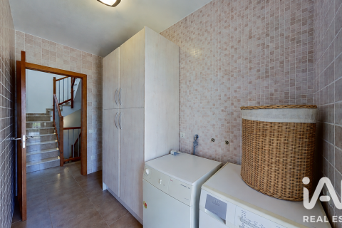 Продажа дома в Рода де Бера, Таррагона, Испания 5 спален, 348м2 №188067 - фото 14