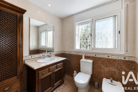 Продажа дома в Рода де Бера, Таррагона, Испания 5 спален, 348м2 №188067 - фото 18