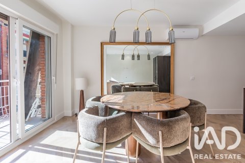 Продажа квартиры в Мадрид, Испания 2 спальни, 110м2 №188068 - фото 5