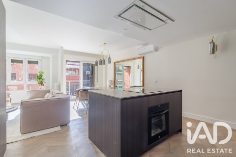 Продажа квартиры в Мадрид, Испания 2 спальни, 110м2 №188068 - фото 11