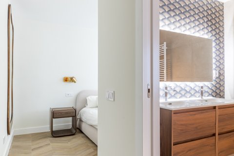 Продажа квартиры в Мадрид, Испания 2 спальни, 110м2 №188068 - фото 23