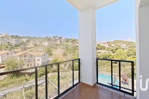 Kaupunkipientalo myytävänä Calafell, Tarragona, Espanja, 4 makuuhuonetta, 200 m2 No. 153253 - kuva 10