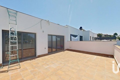 Kaupunkipientalo myytävänä Calafell, Tarragona, Espanja, 4 makuuhuonetta, 200 m2 No. 153253 - kuva 12