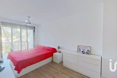 Kaupunkipientalo myytävänä Calafell, Tarragona, Espanja, 4 makuuhuonetta, 200 m2 No. 153253 - kuva 18