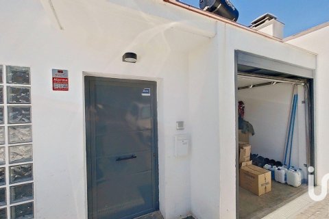 Kaupunkipientalo myytävänä Calafell, Tarragona, Espanja, 4 makuuhuonetta, 200 m2 No. 153253 - kuva 13