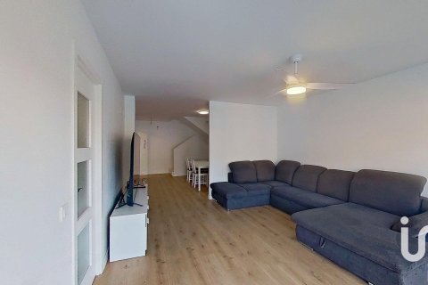 Kaupunkipientalo myytävänä Calafell, Tarragona, Espanja, 4 makuuhuonetta, 200 m2 No. 153253 - kuva 24