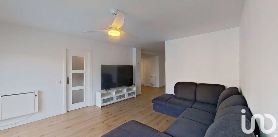 Kaupunkipientalo Calafell, Tarragona, Espanja 4 makuuhuonetta, 200 m2 No. 153253