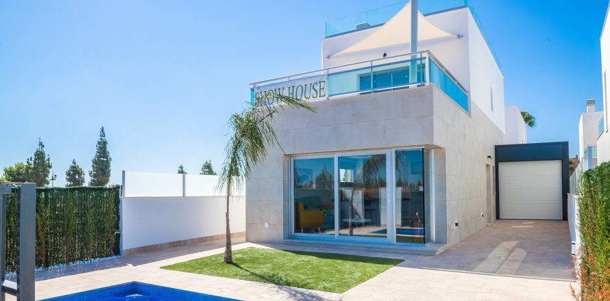 SALADO VILLAGE à Los Alcazares, Murcia, Espagne No. 161088