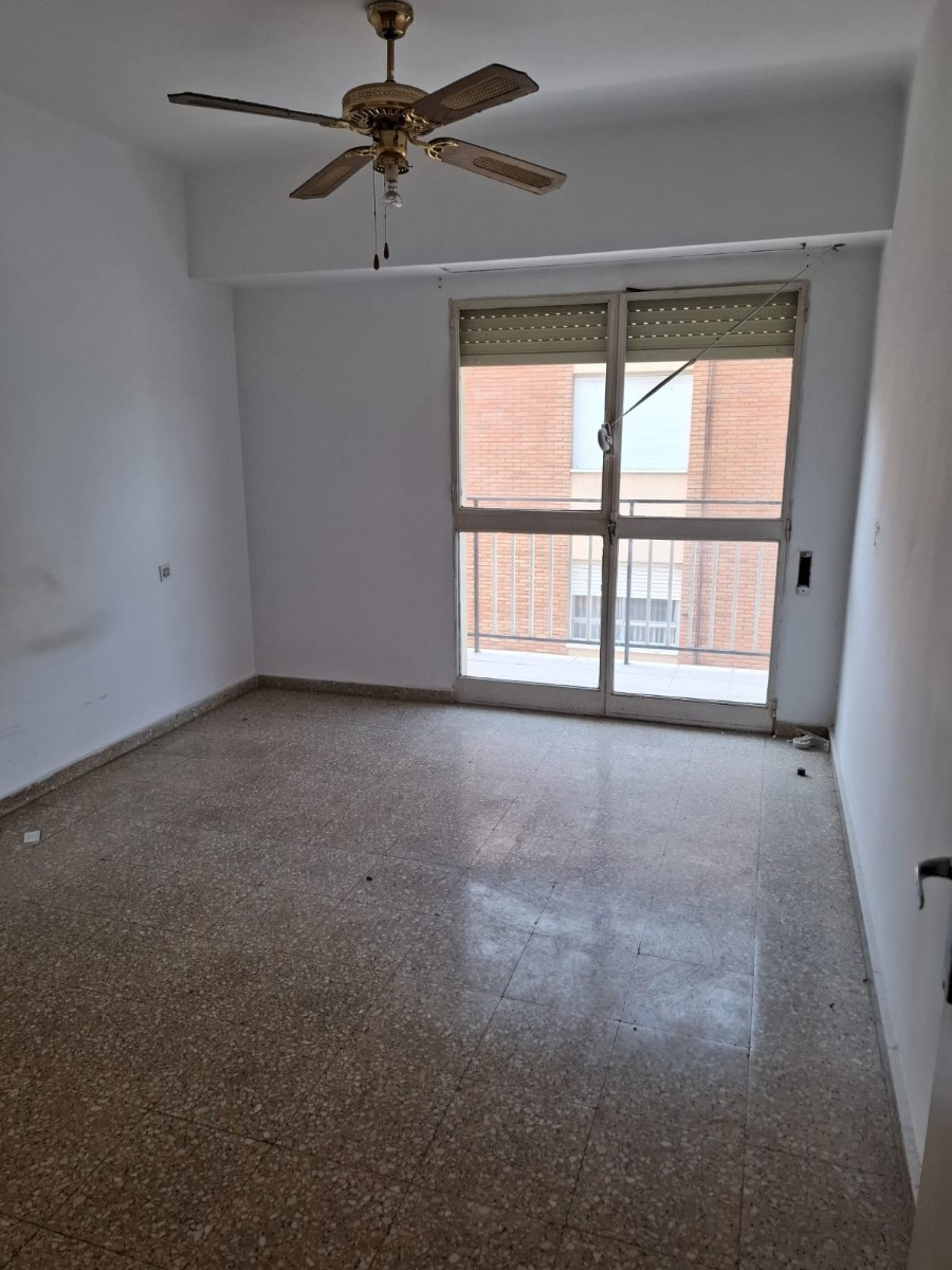 Apartamento en Valencia, València, España 3 dormitorios,  No. 183352