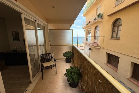 Apartment for sale in Lloret de Mar, Girona, Spain 2 bedrooms, No. 183350 - photo 2