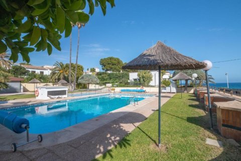 Bungalow for sale in Calpe, Alicante, Spain 1 bedroom, 43 sq.m. No. 183353 - photo 2