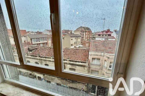 Dzīvoklis pārdošanā La Baneza, Leon, Spānijā 5 istabas, 174 m2 Nr. 185048 - attēls 29