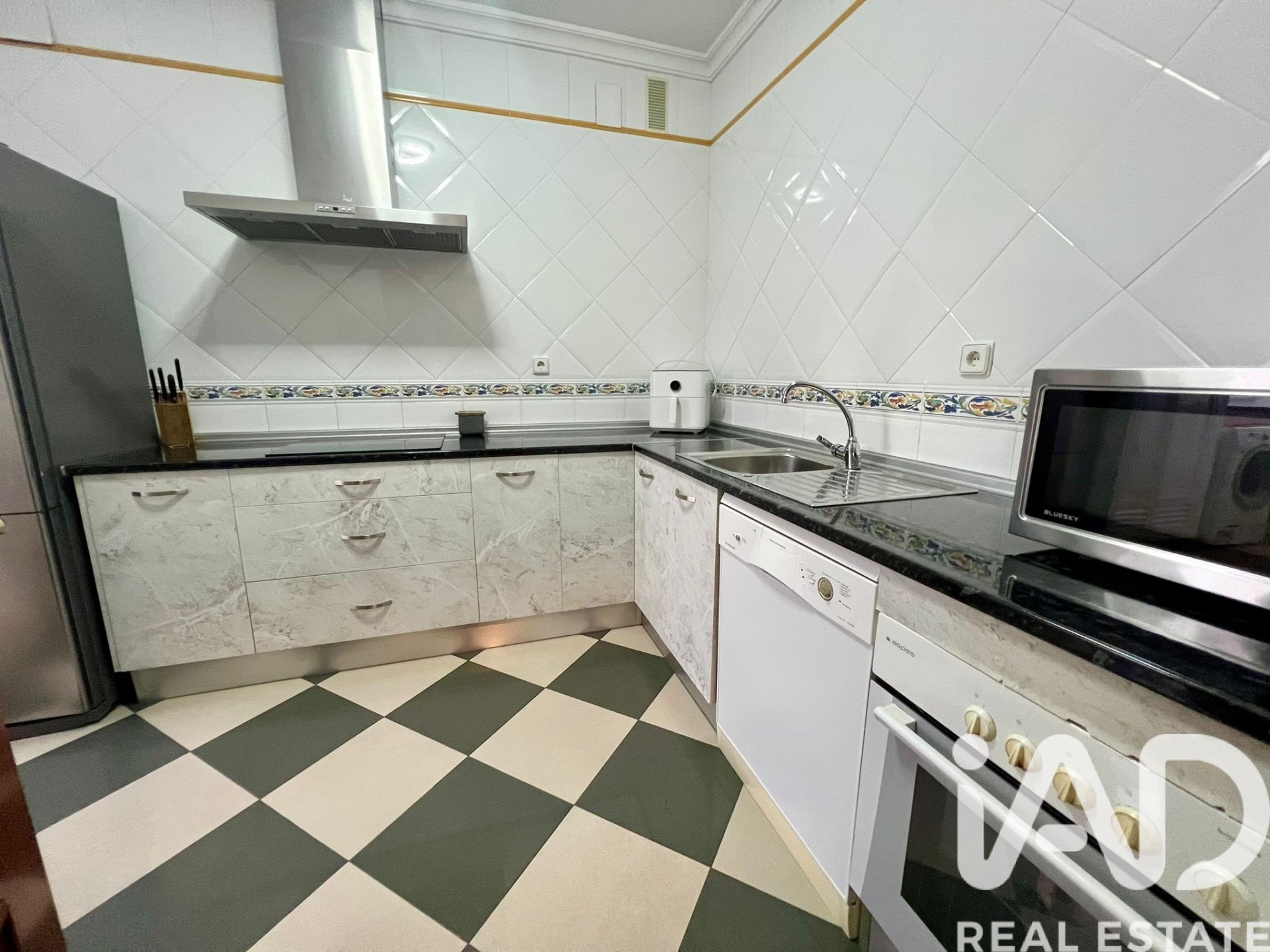 Apartment in Lepe, Huelva, Spain 3 bedrooms, 109 sq.m. No. 185052
