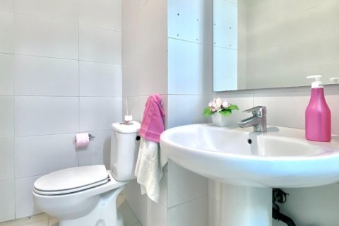 Villa for sale in Silla, Valencia, Spain 5 bedrooms, 300 sq.m. No. 146706 - photo 18