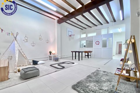 Villa for sale in Silla, Valencia, Spain 5 bedrooms, 300 sq.m. No. 146706 - photo 26