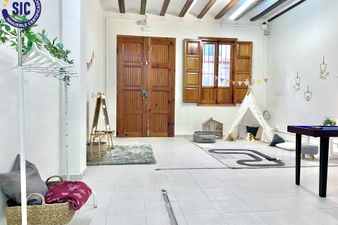 Villa for sale in Silla, Valencia, Spain 5 bedrooms, 300 sq.m. No. 146706 - photo 22