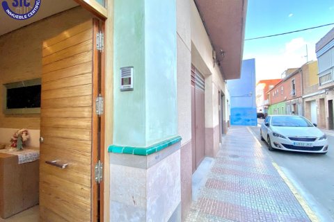 Villa for sale in Silla, Valencia, Spain 5 bedrooms, 300 sq.m. No. 146706 - photo 3