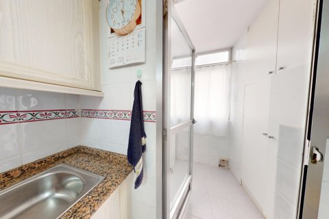 Apartment à vendre à Valencia, Espagne, 4 chambres, 98 m2 No. 146705 - photo 18