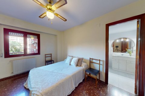 Apartment à vendre à Valencia, Espagne, 4 chambres, 98 m2 No. 146705 - photo 30