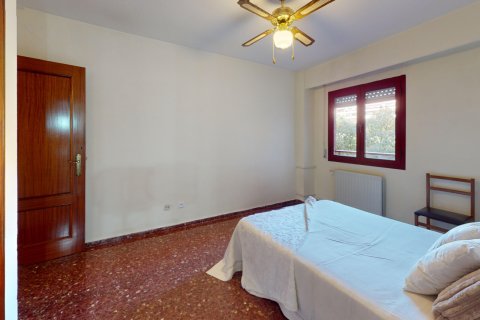 Lägenhet till salu i Valencia, Spanien 4 sovrum, 98 kvm. Nr. 146705 - foto 29