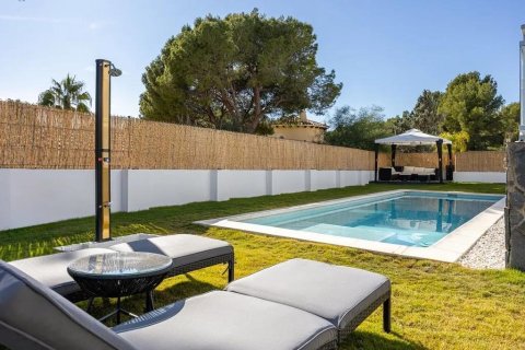 Villa à vendre Altea, Alicante, Espagne, 4 chambres, 226 m2 No. 138737 - photo 3