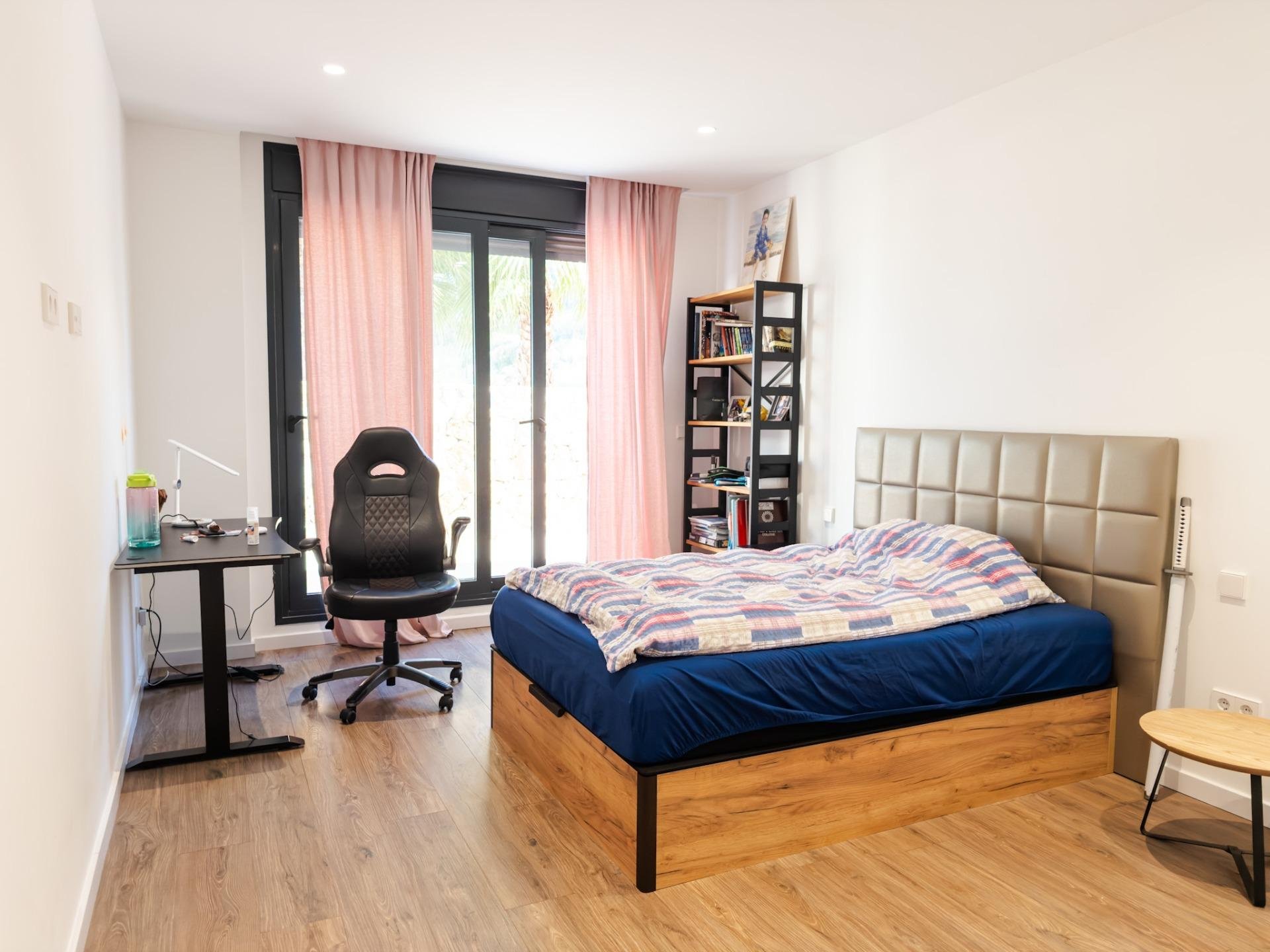 Huvila Pinar De Campoverde, Alicante, Espanja 6 makuuhuonetta, 429 m2 No. 146426