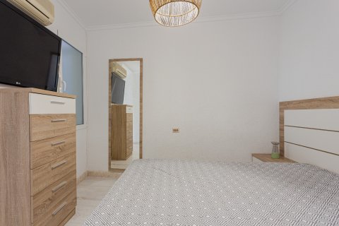 Apartment à vendre à Torrevieja, Alicante, Espagne, 2 chambres, 76 m2 No. 146421 - photo 17