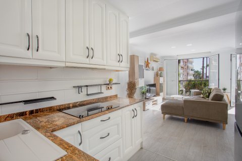 Apartment à vendre à Torrevieja, Alicante, Espagne, 2 chambres, 76 m2 No. 146421 - photo 9