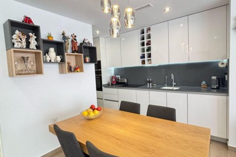 Villa for sale in Villamartin, Alicante, Spain 3 bedrooms, 195 sq.m. No. 146427 - photo 25