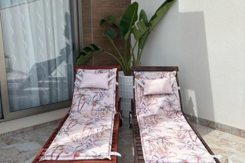 Villa for sale in Villamartin, Alicante, Spain 3 bedrooms, 195 sq.m. No. 146427 - photo 9