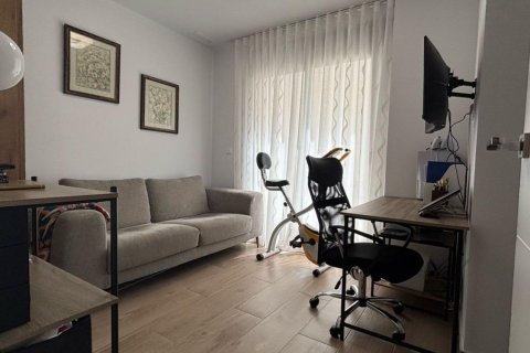 Villa for sale in Villamartin, Alicante, Spain 3 bedrooms, 195 sq.m. No. 146427 - photo 18