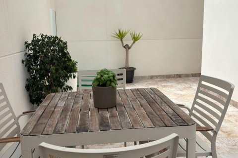 Villa for sale in Villamartin, Alicante, Spain 3 bedrooms, 195 sq.m. No. 146427 - photo 11