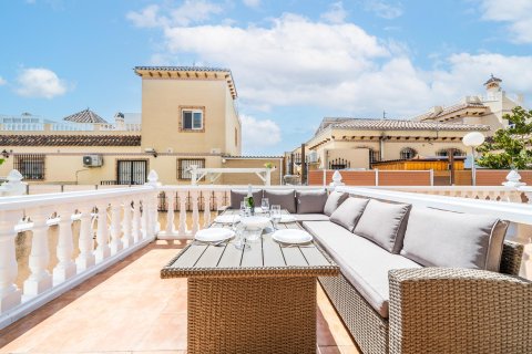 Kamienica w La Florida, Alicante, Hiszpania 4 sypialnie, 124 mkw. nr 146424 – zdjęcie 18