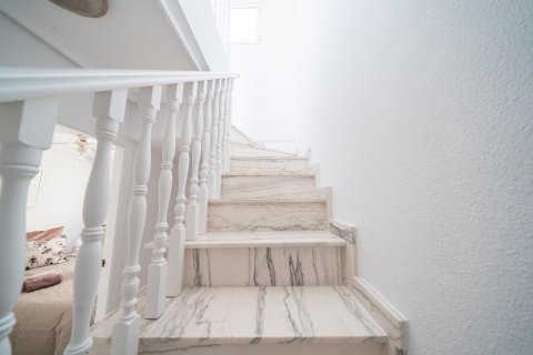 Kamienica w La Florida, Alicante, Hiszpania 4 sypialnie, 124 mkw. nr 146424 – zdjęcie 13