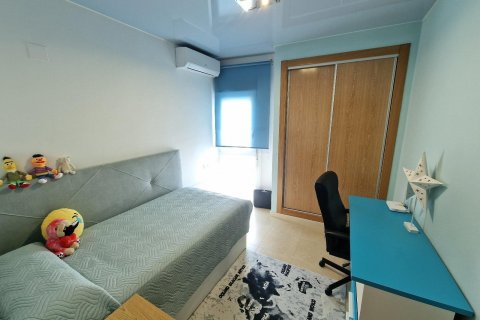 Apartment à Torrevieja, Alicante, Espagne 1 chambre, 66 m2 No. 168769