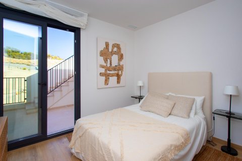 Продажа дуплекса в Монфорте-дель-Сид, Аликанте, Испания 3 спальни, 146м2 №168774 - фото 10