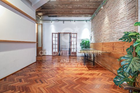 Huoneisto myytävänä Barcelona, Espanja, 3 makuuhuonetta, 178 m2 No. 157099 - kuva 15